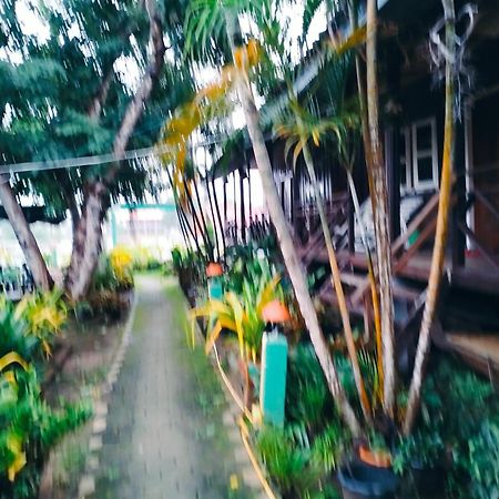Pan Guest House Donkhone Ban Donsom Exterior photo