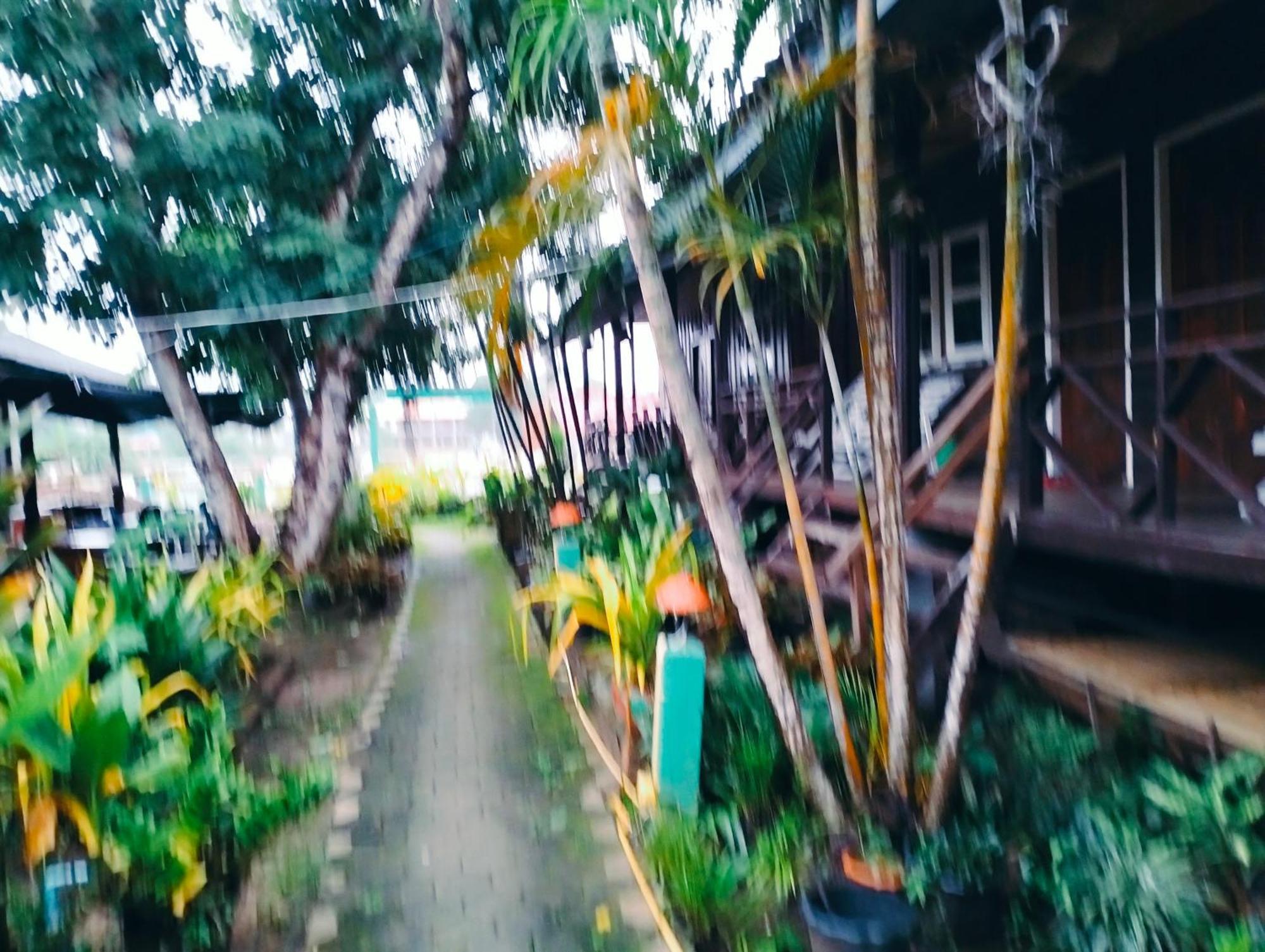 Pan Guest House Donkhone Ban Donsom Exterior photo